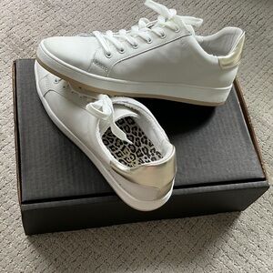 NIB Chico’s Selina Sneakers with Gold Accent Size 9.5